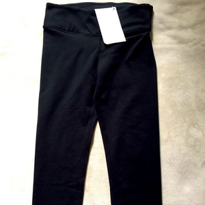 NWT Fabletics‎ Leggings